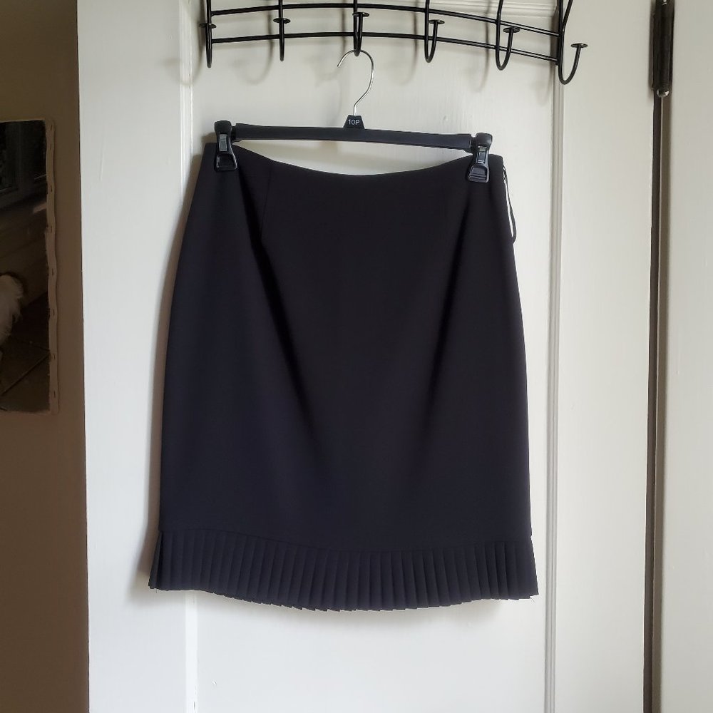 Alfani Black Pleated Hem Pencil Skirt Size 8 - 10 & Inc Sleeveless Top Size 10
